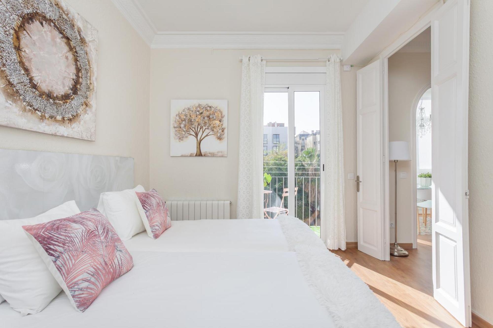 Art House Fira Apartments Barcelona Bagian luar foto