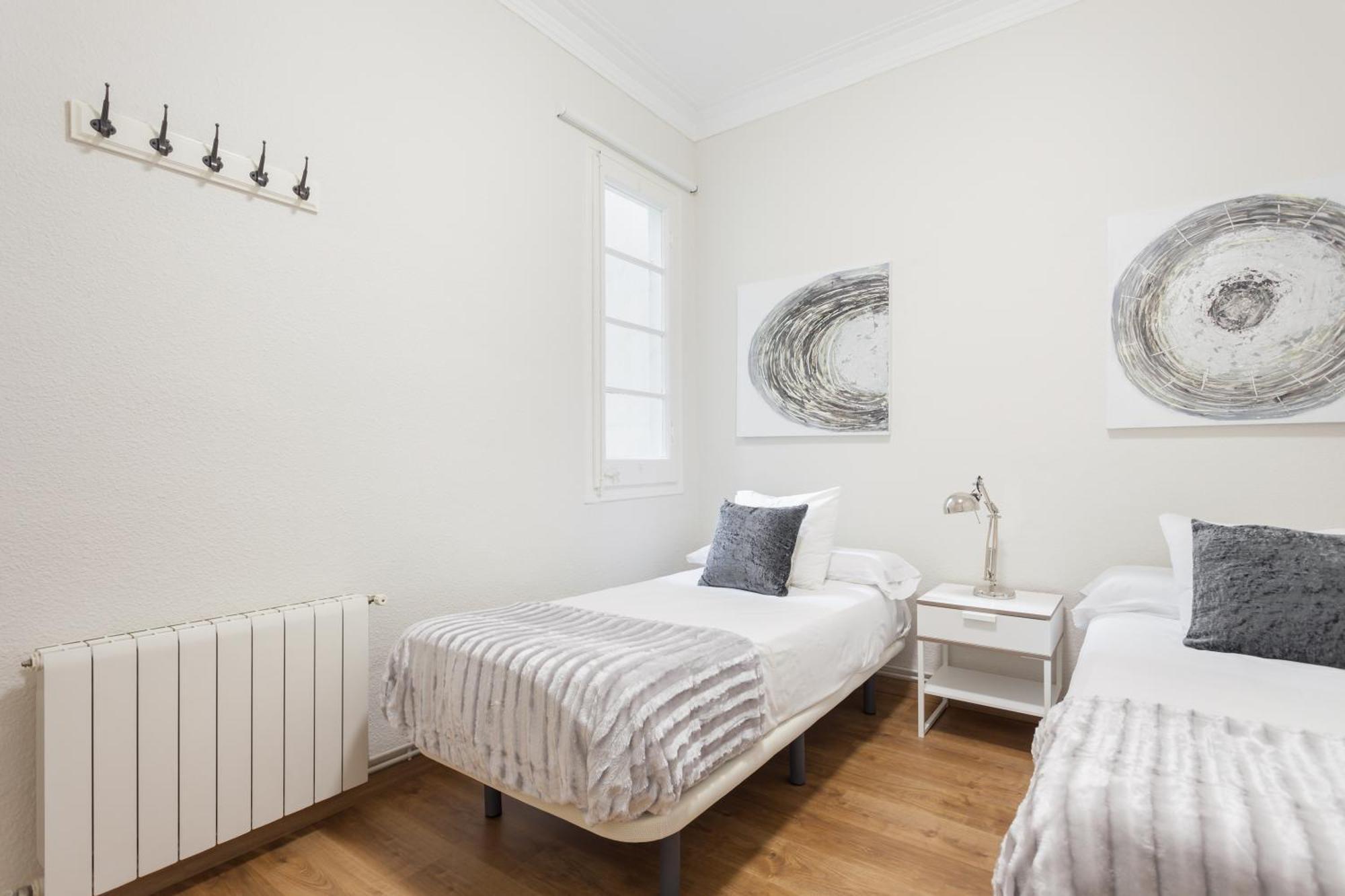 Art House Fira Apartments Barcelona Bagian luar foto