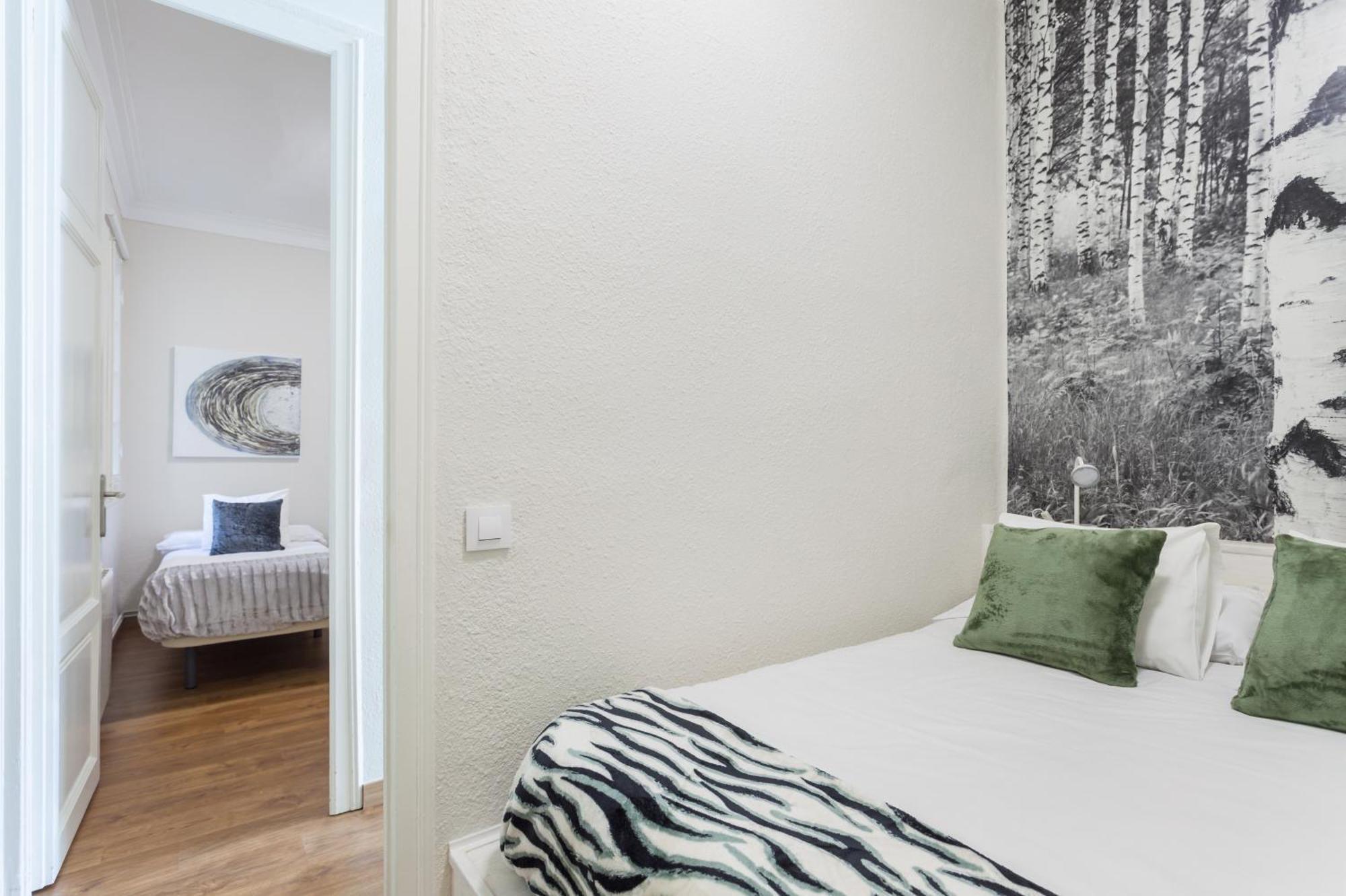 Art House Fira Apartments Barcelona Bagian luar foto