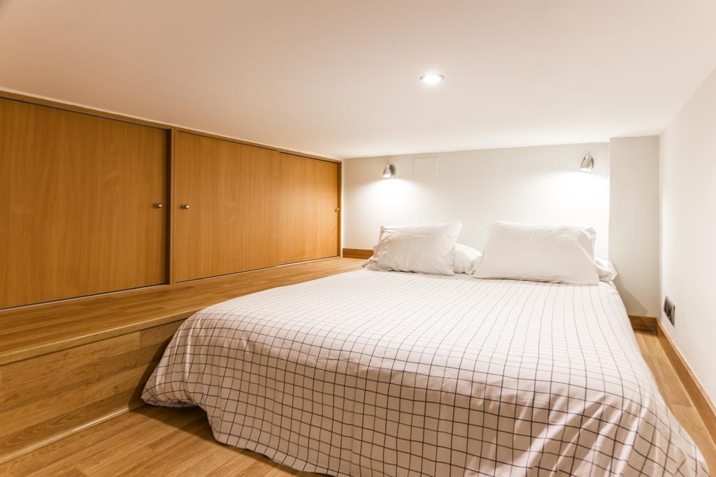 Art House Fira Apartments Barcelona Bagian luar foto