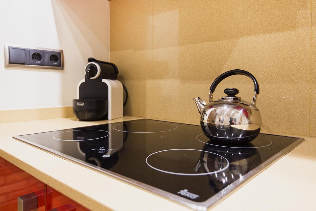 Art House Fira Apartments Barcelona Bagian luar foto