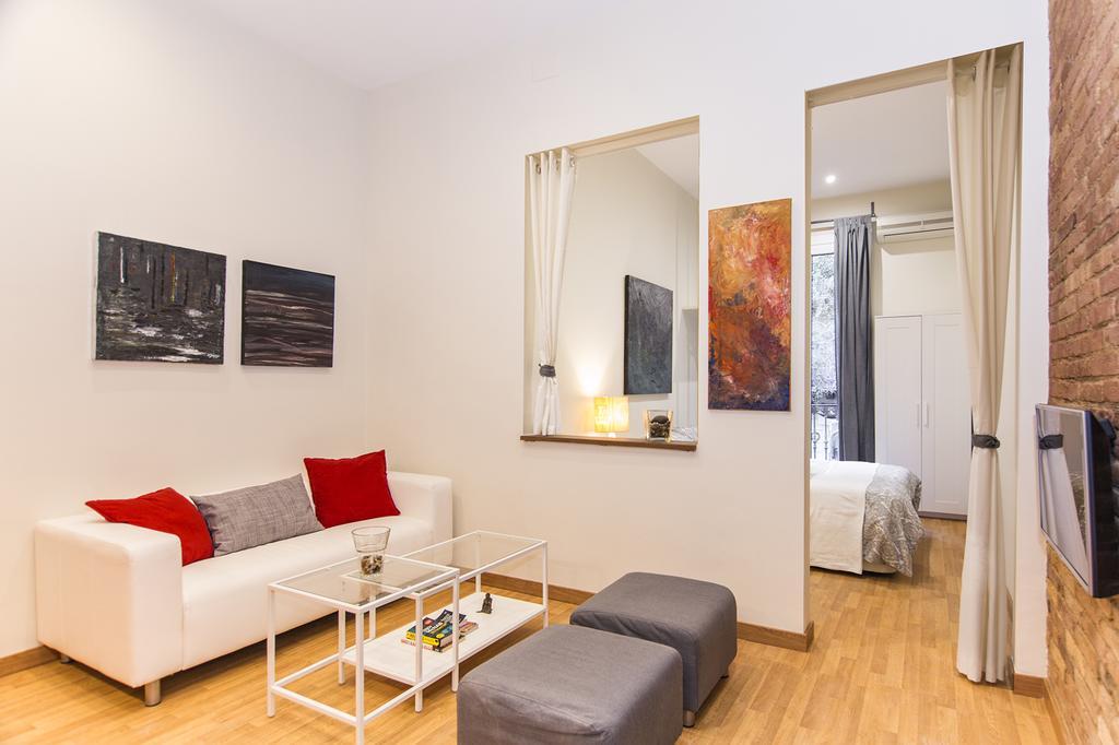 Art House Fira Apartments Barcelona Bagian luar foto