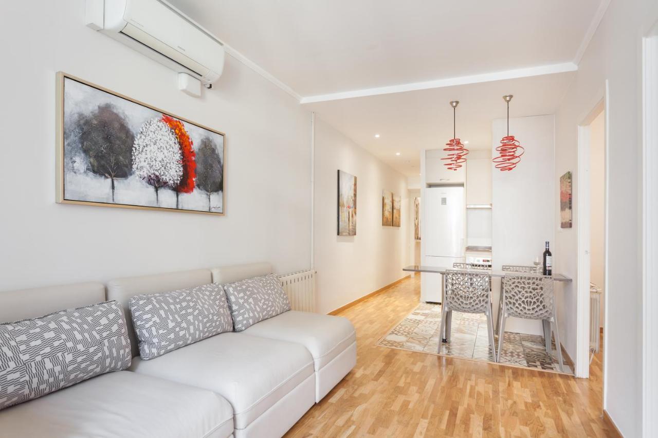 Art House Fira Apartments Barcelona Bagian luar foto